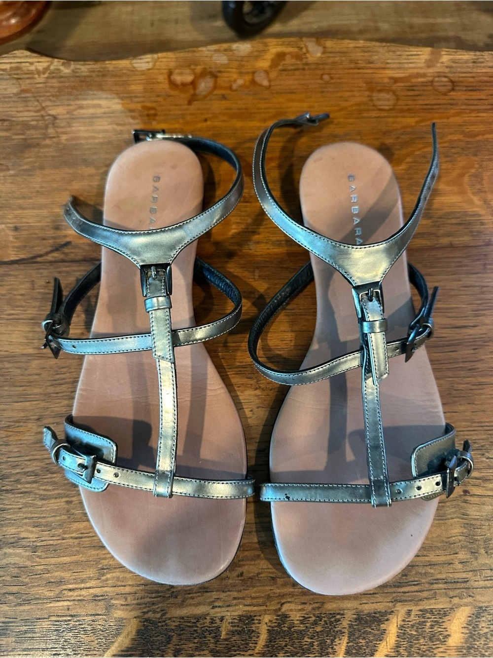 Barbara Bui Metallic Pewter T-Strap Sandals - Silver Straps, Tan Footbed
